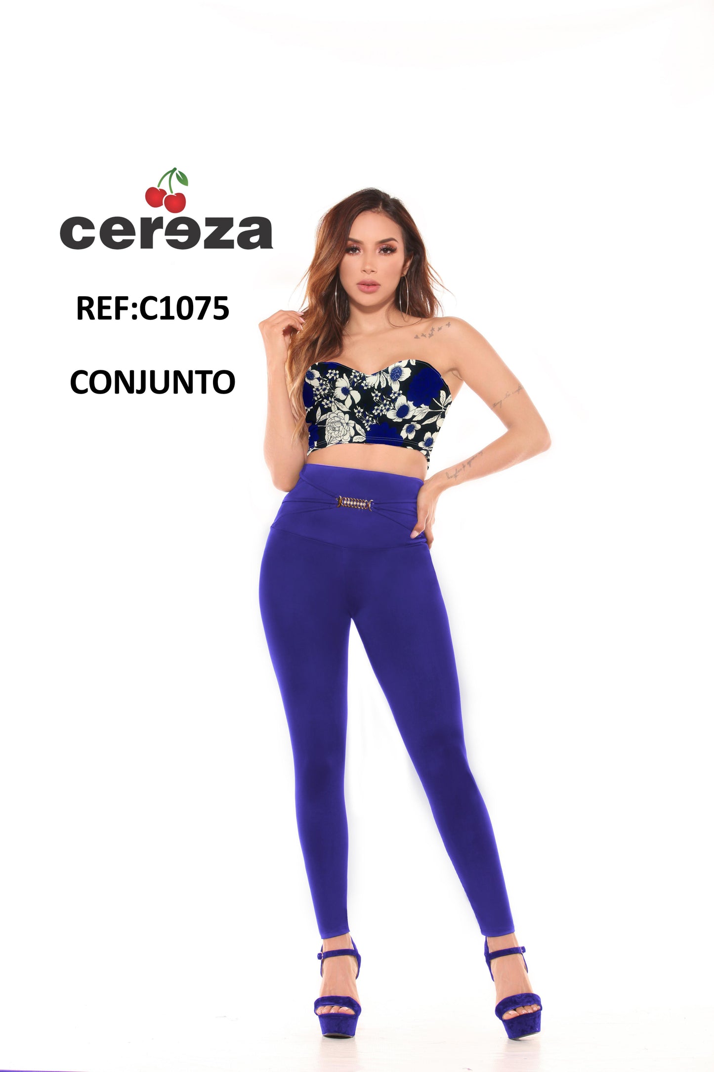 Ref. 004 -C1075 Conjunto Colombiano de Blusa Azul Decorada Floral e Calça Azul Feminina com Cintura Alta e Controle de Abdômen