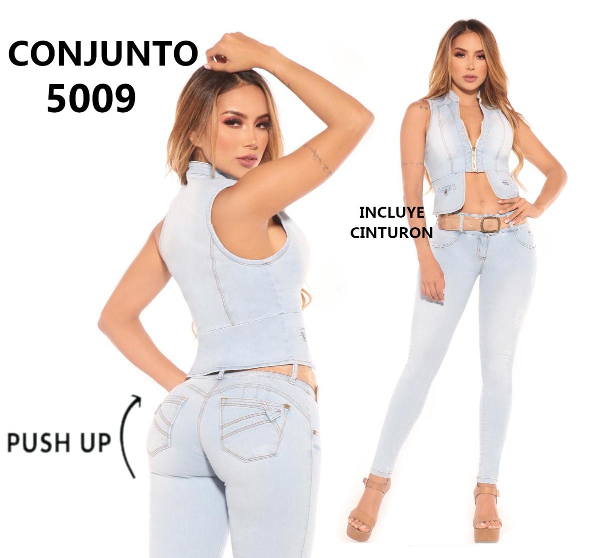 Ref. 030 -5009 Conjunto Vaquero de Pantalón Levantacola y Chaleco Jean de Moda sin mangas con apertura frontal. Hermoso Color Hielo. Moda Colombiana